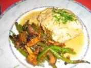 Schmetterlingssteak gefüllt mit Pfifferlingen an Bohnen-Pfifferling-Gemüse - Rezept
