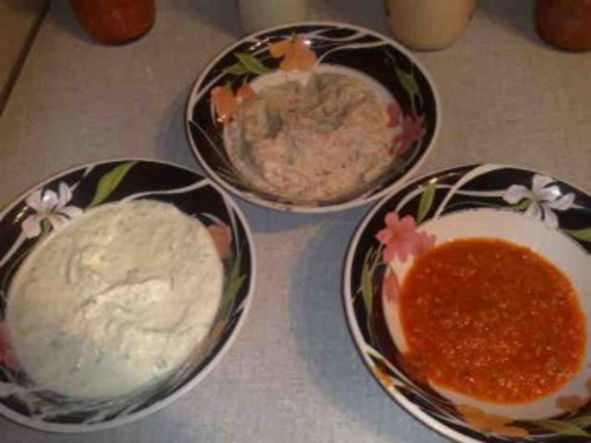 123 Dips mit Schafskäse und Zuckinis halbiert und angebraten Rezept