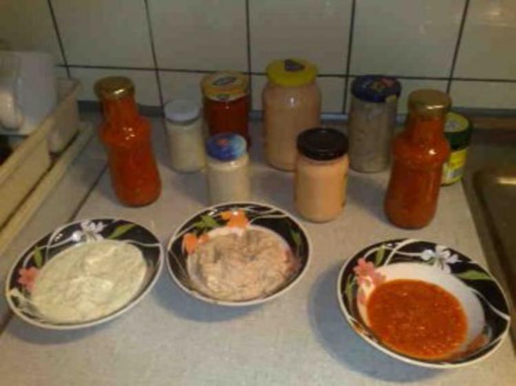 123 Dips mit Schafskäse und Zuckinis halbiert und angebraten Rezept