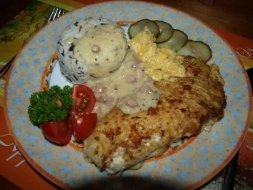 Fischfilet in Eihülle mit Speck-Senf-Soße - Rezept