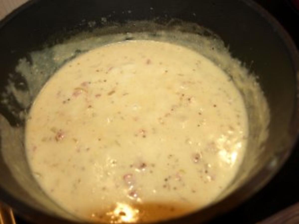 Fischfilet in Eihülle mit Speck-Senf-Soße - Rezept - kochbar.de