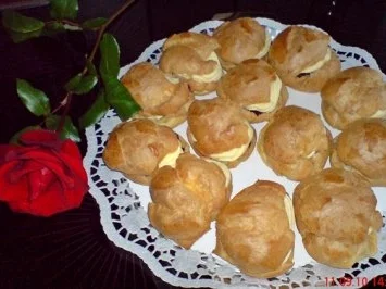 Rezept: Kleingebäck ~ Windbeutel Kleingebäck ~ Windbeutel - Rezept