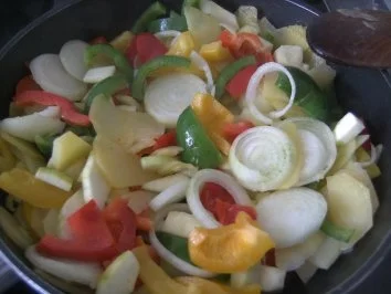 Rezept: Kartoffel-Gemüse- Pfännchen- Bild Nr. 3 Kartoffel-Gemüse- Pfännchen- - Rezept - Bild Nr. 3