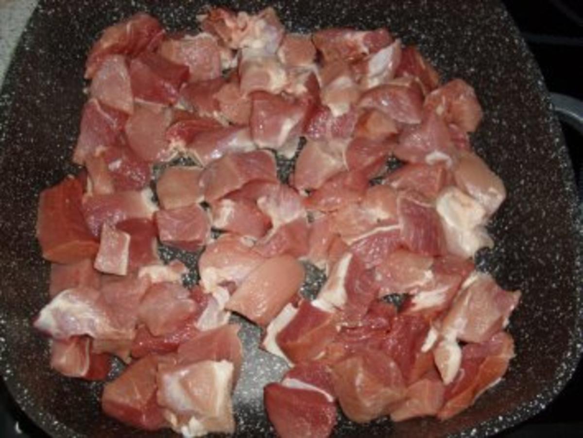 Geschmortes Schweinefleisch in Kokosmilch - Rezept - Bild Nr. 4