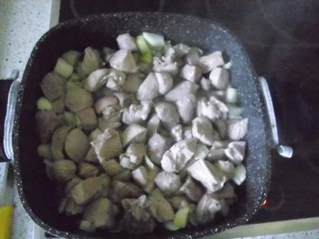 Geschmortes Schweinefleisch in Kokosmilch - Rezept - Bild Nr. 5