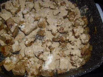 Geschmortes Schweinefleisch in Kokosmilch - Rezept - Bild Nr. 7