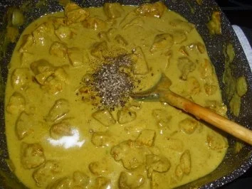 Geschmortes Schweinefleisch in Kokosmilch - Rezept - Bild Nr. 9