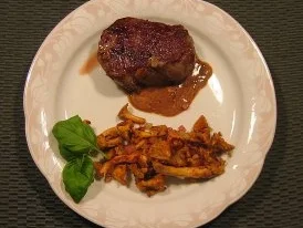 Rezept: Rinderfilet mit Pfifferlingen Rinderfilet mit Pfifferlingen - Rezept