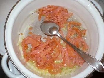 Rezept: Lachscremsuppe mit Dill Bild Nr. 3 Lachscremsuppe mit Dill - Rezept - Bild Nr. 3