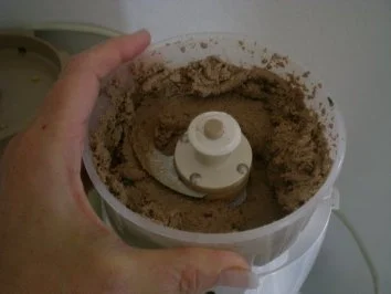 Mousse von der Putenleber trifft sich mit Toastherzen im Feldsalatbett - Rezept - Bild Nr. 4