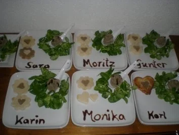 Mousse von der Putenleber trifft sich mit Toastherzen im Feldsalatbett - Rezept - Bild Nr. 8