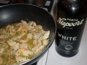 Rezept: Meeresfrüchte-Ragout POSEIDON in Sahne-Riesling-Sauce.... Bild Nr. 2 Meeresfrüchte-Ragout POSEIDON in Sahne-Riesling-Sauce.... - Rezept - Bild Nr. 2