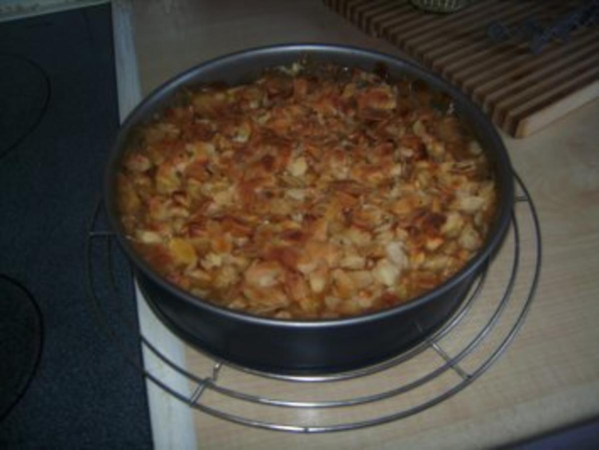 Apfel - Kuchen mit Marzipan - Rezept
