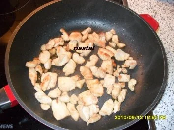 Rezept: Hähnchenbrustfilet in Sherrysoße Bild Nr. 3 Hähnchenbrustfilet in Sherrysoße - Rezept - Bild Nr. 3