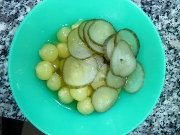 Rezept: Der leckere Party-Restesalat Bild Nr. 4 Der leckere Party-Restesalat - Rezept - Bild Nr. 4