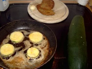 Brot: Zucchinibrot mit Käse - Rezept - Bild Nr. 5
