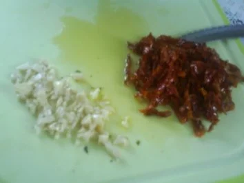 Rezept: Mediterrane Vollkornbrötchen Bild Nr. 11 Mediterrane Vollkornbrötchen - Rezept - Bild Nr. 11