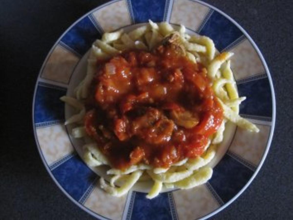 Paprika-/ Tomatengulasch - Rezept mit Bild - kochbar.de