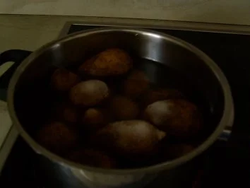 Rezept: selbstgemachter Kräuterquark mit Bild Nr. 2 selbstgemachter Kräuterquark mit - Rezept - Bild Nr. 2