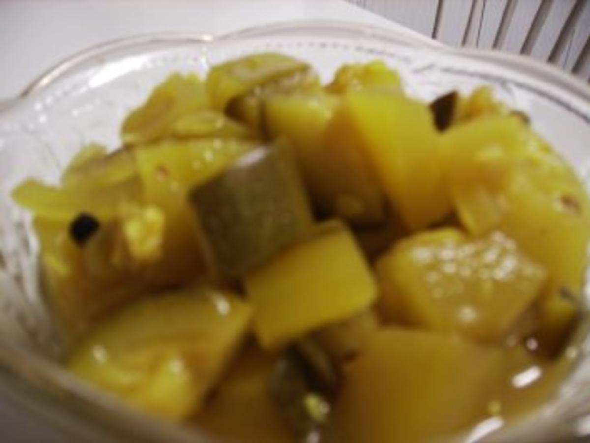 Zucchini süß-sauer mit Curry - Rezept