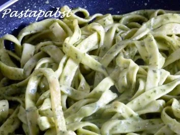 Rezept: Tagliatelle mit Basilikumsauce und Flusskrebsschwänzen Bild Nr. 4 Tagliatelle mit Basilikumsauce und Flusskrebsschwänzen - Rezept - Bild Nr. 4