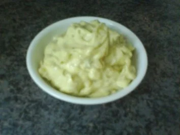 Rezept: Knoblauch-Pfefferbutter Knoblauch-Pfefferbutter - Rezept