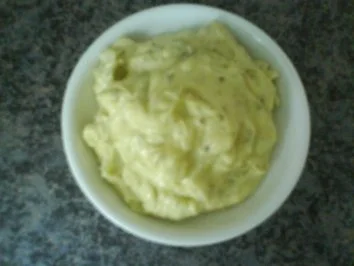 Rezept: Knoblauch-Pfefferbutter Bild Nr. 3 Knoblauch-Pfefferbutter - Rezept - Bild Nr. 3