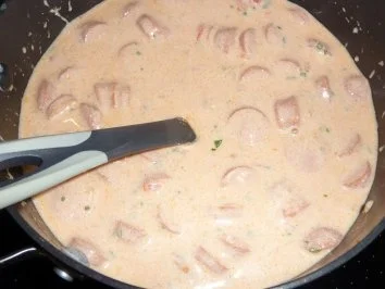 Rezept: Würstchengulasch mit Spaghetti Bild Nr. 3 Würstchengulasch mit Spaghetti - Rezept - Bild Nr. 3