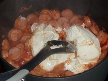 Rezept: Würstchengulasch mit Spaghetti Bild Nr. 4 Würstchengulasch mit Spaghetti - Rezept - Bild Nr. 4