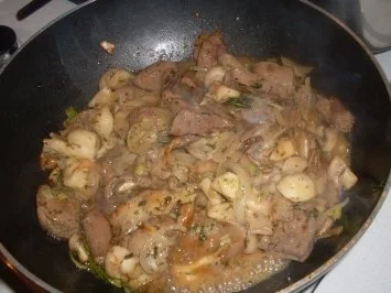 Rezept: Leber-Pilz-Pfanne mit Staudensellerie..... Bild Nr. 8 Leber-Pilz-Pfanne mit Staudensellerie..... - Rezept - Bild Nr. 8
