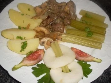 Rezept: Leber-Pilz-Pfanne mit Staudensellerie..... Bild Nr. 9 Leber-Pilz-Pfanne mit Staudensellerie..... - Rezept - Bild Nr. 9