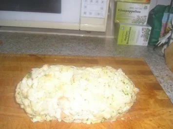 Serviettenknödel mit Eierschwammerlsauce (Pfifferlinge) - Rezept - Bild Nr. 5