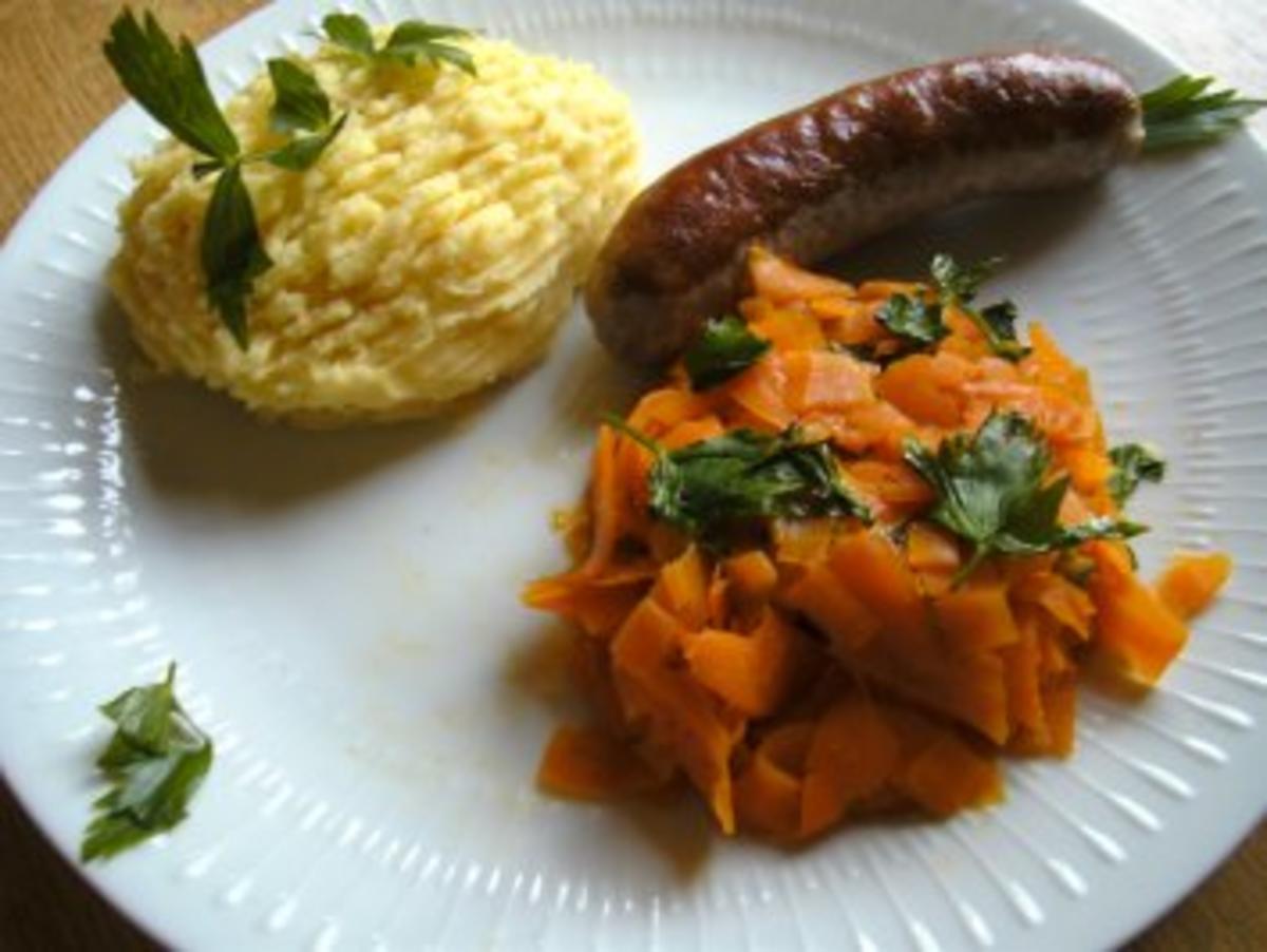 Alltags-Essen - "Möhrenbandnudeln" mit Karoffel - Sellerie - Apfelpürre - Rezept