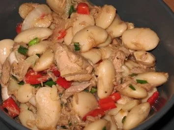 Rezept: Weißer Bohnen-Thunfischsalat Bild Nr. 4 Weißer Bohnen-Thunfischsalat - Rezept - Bild Nr. 4