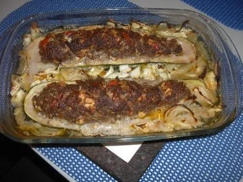 Zucchini gefüllt - Rezept