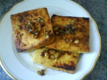 Tofu in würziger Marinade gebraten - Rezept