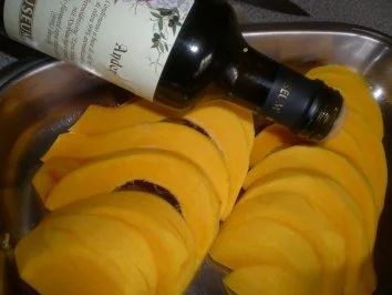 Spaghetti mit Pestosauce, Kürbis und Scampis - Rezept - Bild Nr. 2