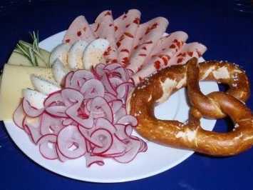 Rezept: Bunter Brotzeitteller Bunter Brotzeitteller - Rezept