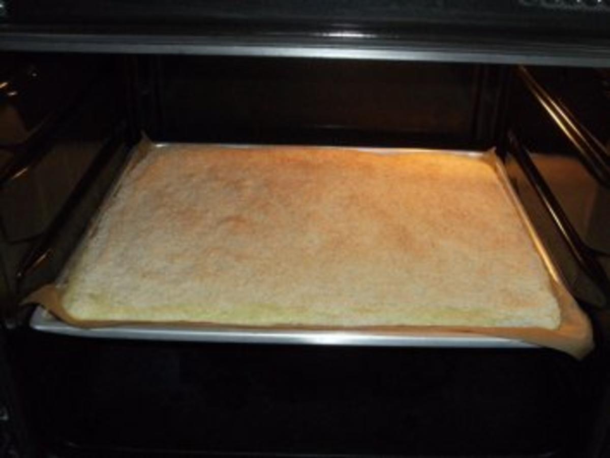 Bilder für Buttermilch - Kokos - Kuchen - Rezept