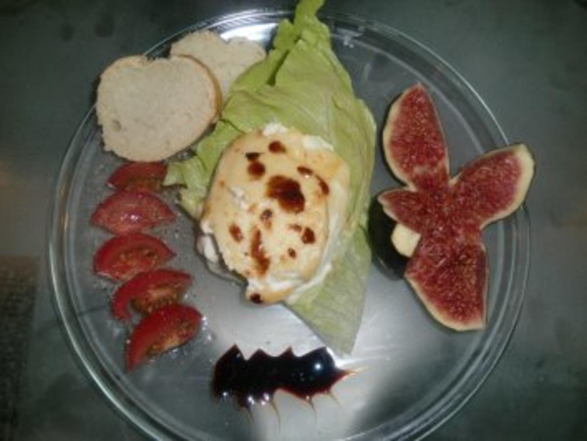 Ziegenfrischkäse mit Honig gratiniert - Rezept - kochbar.de