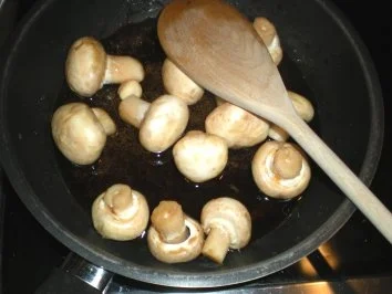 Fleisch: Rindfleischstreifen in Teriyakisauce mit Shiitakepilzen - Rezept - Bild Nr. 8