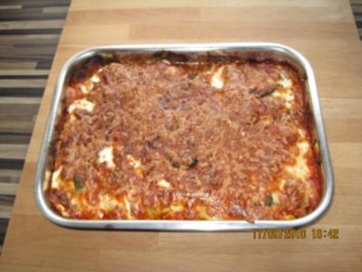 Rezept: Lasagne mit Zuchinizwergen und frischen Tomaten Lasagne mit Zuchinizwergen und frischen Tomaten - Rezept