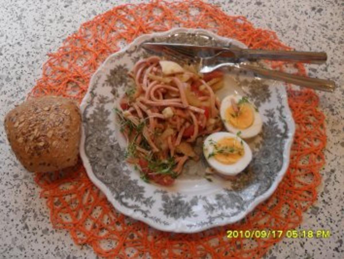 Salat  mit Wurst und Eiern - Rezept - Bild Nr. 4