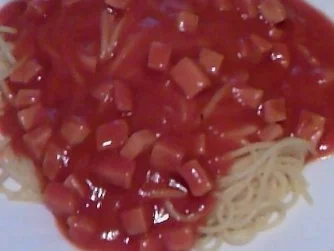 Nudeln mit Jagdwurstsoße - Rezept