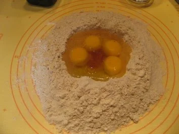 Nudeln- Dinkevollkorn mit Grieß - Rezept - Bild Nr. 2