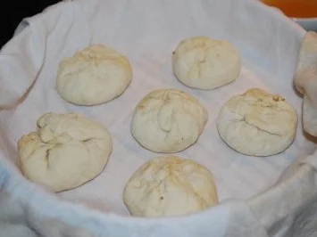 Rezept: Chinesische gedämpfte Hefebrötchen Chinesische gedämpfte Hefebrötchen - Rezept