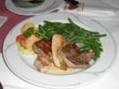Grillteller mit Speckböhnchen - Rezept