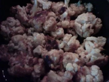 Rezept: Gebratener Blumenkohl mit Thymian-Kartoffeln Gebratener Blumenkohl mit Thymian-Kartoffeln - Rezept