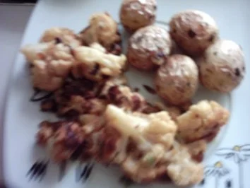 Rezept: Gebratener Blumenkohl mit Thymian-Kartoffeln Bild Nr. 4 Gebratener Blumenkohl mit Thymian-Kartoffeln - Rezept - Bild Nr. 4