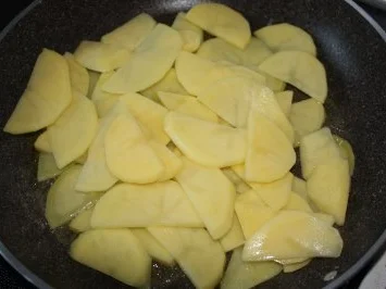 Knusprige Entenbrust mit Knoblauch-Bratkartoffeln und Orangenmöhren - Rezept - Bild Nr. 12